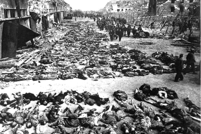Nazi's kill 3000 Jews