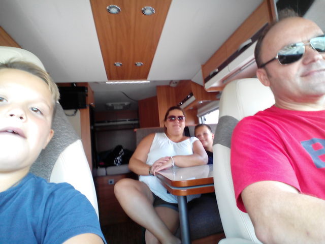 VIAJE EN AUTOCARAVANA