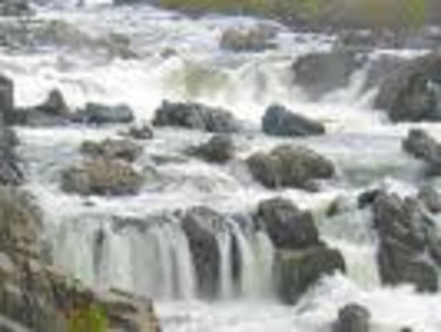 The Explorers Start to Cross the Great Falls