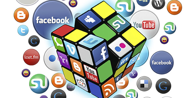 Primeres xarxes socials a internet