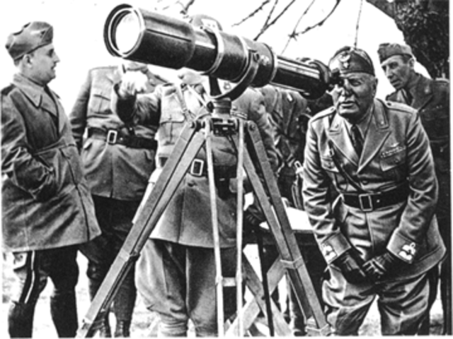 Italians invade Greece