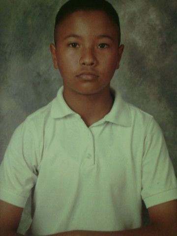 Ingresa a sexto año de primaria.