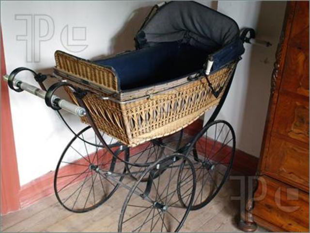 baby stroller evolution
