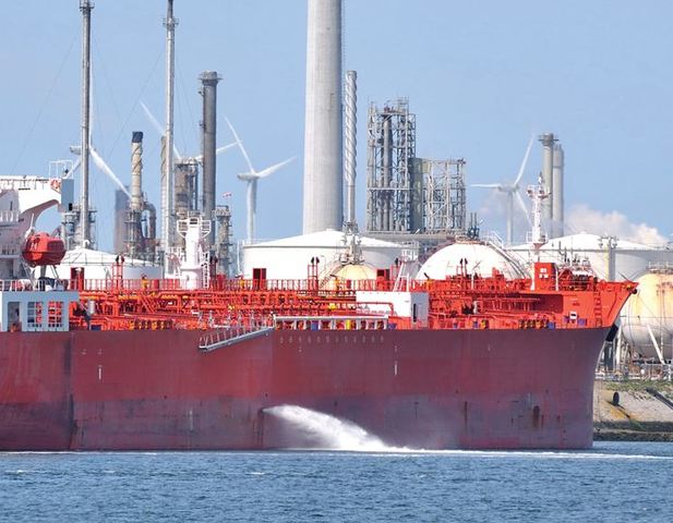 Convenio internacional para el control y la gestión del agua de lastre y los sedimentos de los buques .