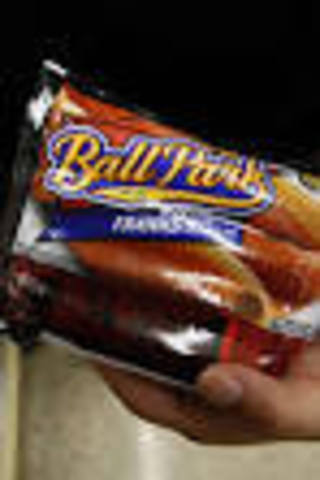 Listeriosis outbreak from hot dogs and cold cuts