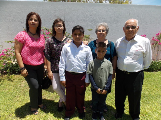 Graduacion de mi Hermano de Primaria