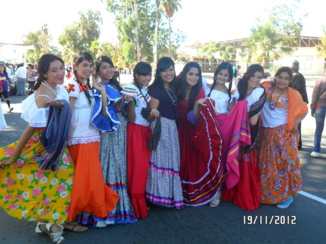 Desfile y cumpleaños #15