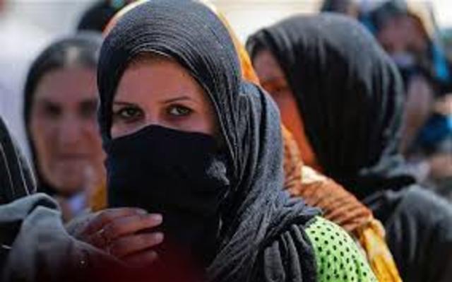 (BreadWinner) girls couldn't go to school