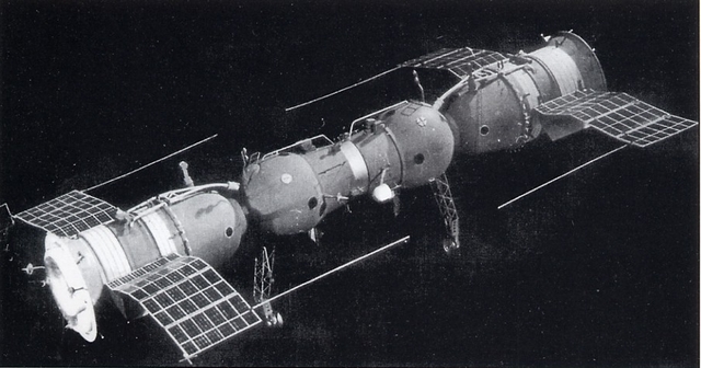 Soyuz 4 and 5