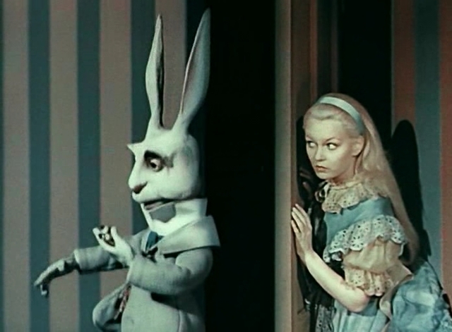 Alice au pays des merveilles (stop-motion)