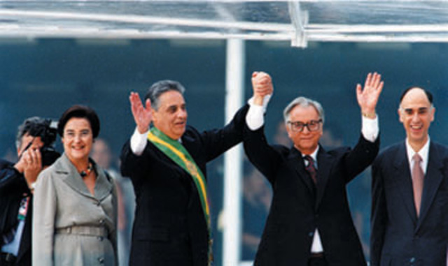 Fernando Henrique Cardoso Assume a presidência