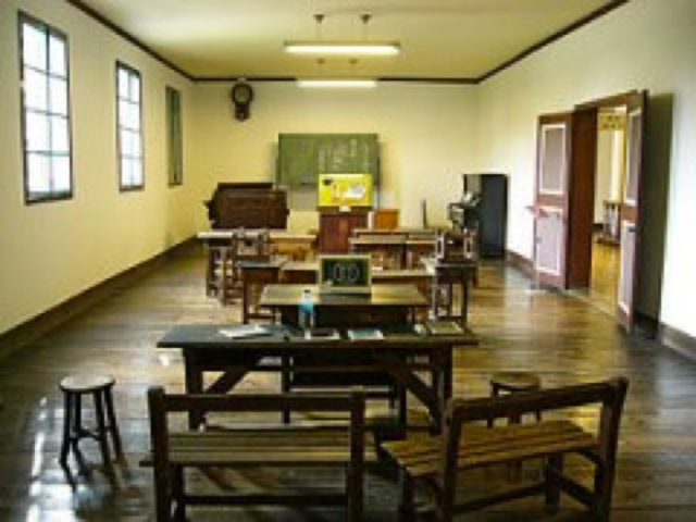 The first school museum opens in St. Louis, MO
