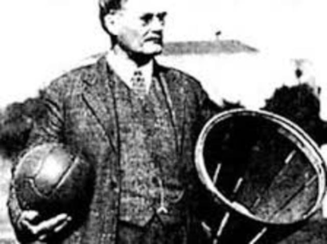 Philip Paul Philips introduce el voleibol en Argentina.