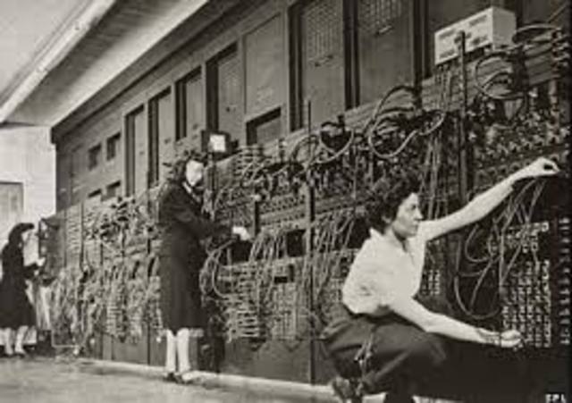 ENIAC(Electronic NUmerical Integrator and Calculator)