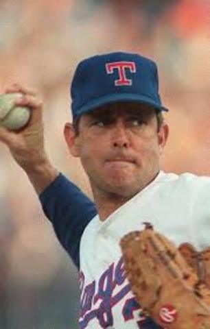 Nolan Ryan becomes the first million dollar player