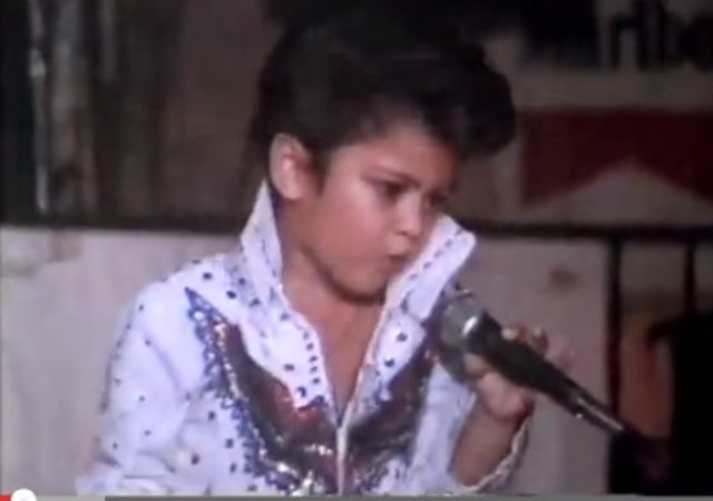 Bruno Mars empezo a cantar enfrente de personas