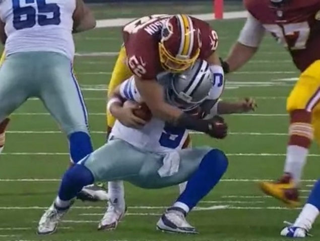 El 27 de diciembre de 2013 , Romo se sometió a una cirugía de espalda .