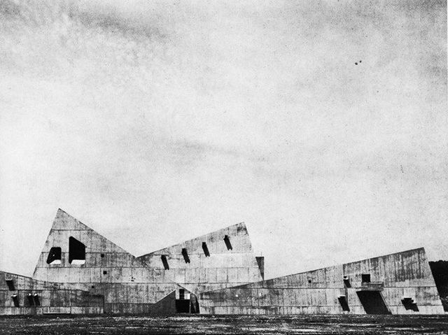 CENTRO CULTURAL DE NICHINAN-KENZO TANGE