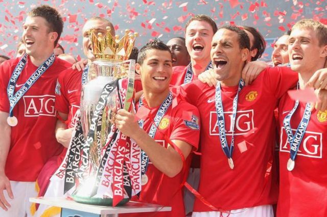 Trình làng hàng phòng ngự xuất sắc nhất lịch sử CLB