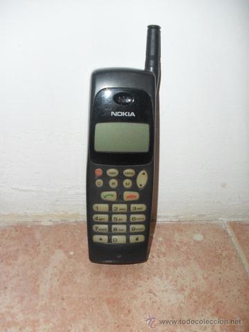 PRIMER TELEFONO MOVIL