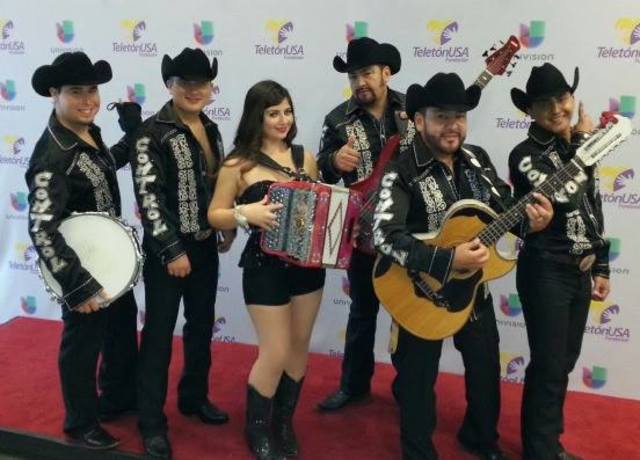 Jennifer canto en juegos