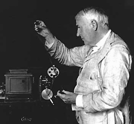 thomas alva edison developed motion picture camera and projector