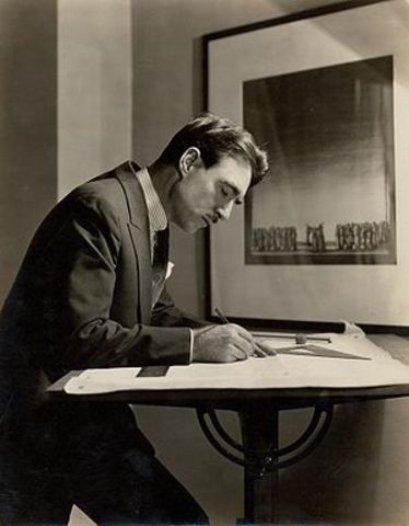 Robert Edmond Jones born