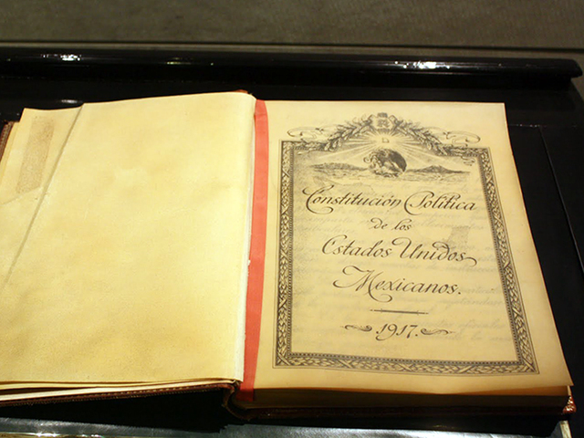 Constitución Política de los Estados Unidos Mexicanos