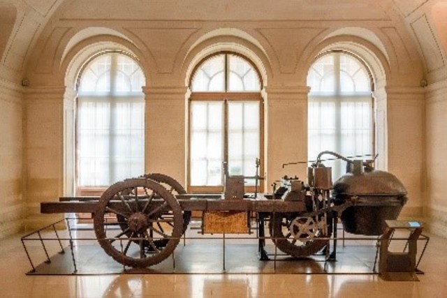 The first steam powered automobile that could transport humans.
