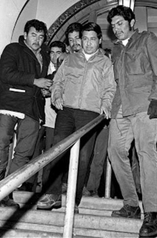 Chávez Es Encarcelado.