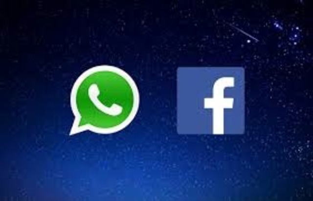 Facebook buys WhatsApp