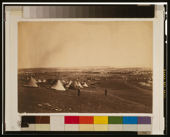 LOS FOTOGRAFOS VAN A LA GUERRA