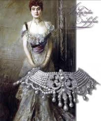 The Diamond Necklace