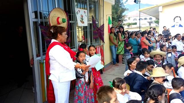 Entrada a la primaria