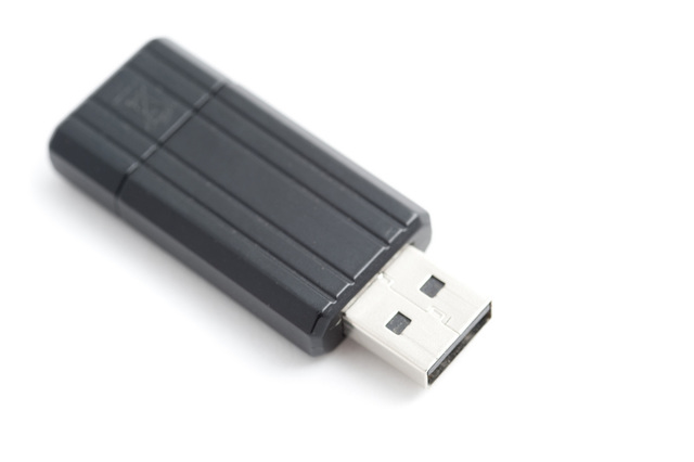El primer USB