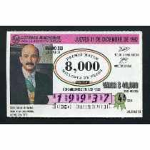 Carlos Salinas de Gortari Sedán y Volkswagen y al Tsuru de Nissan