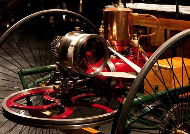 Primer motor de gasolina estacionario