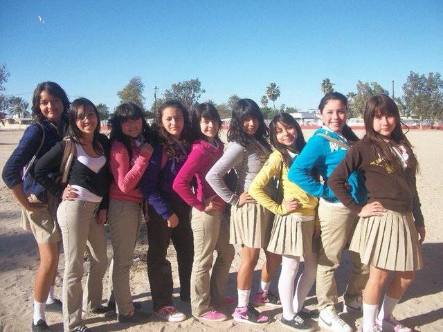 Ultimo Dia de clases del año en invierno en la Secundaria.