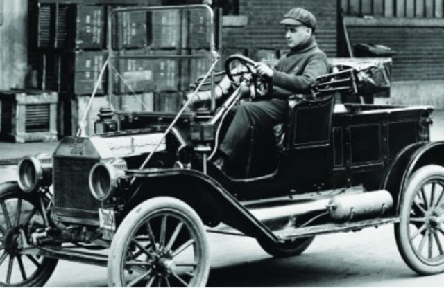 El primer automovil en Mexico