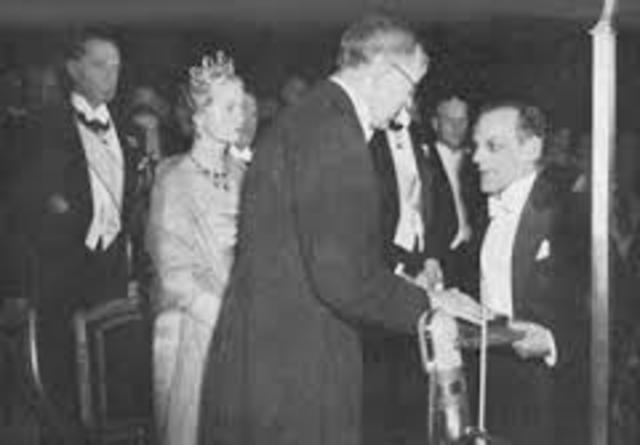 Max Theiler Wins Nobel Prize