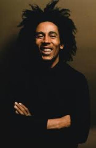Bob va caure greument malalt i mori de càncer, Bob Marley moria a un hospital de Miami als 36 anys.