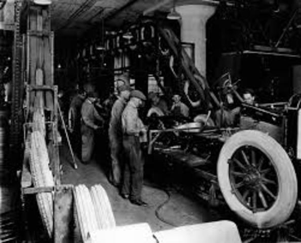 Modelo de emsamblado en línea 1913