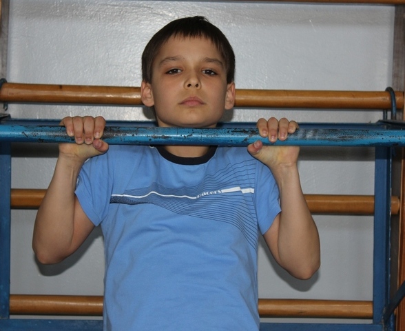 "Перші кроки"