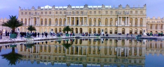 The Meeting at Versalles