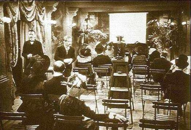 Se exhibió la primera película