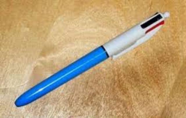 Aparecen los primeros boligrafos