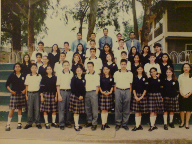 Regreso a vivir a la Capital y estudio en Verbo z16