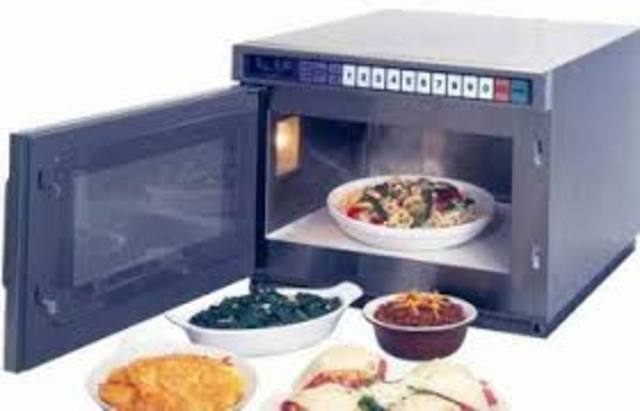 Aparecen los primeros microondas