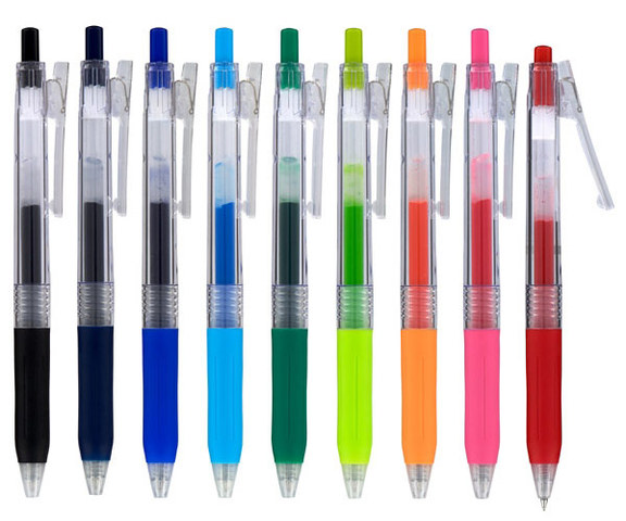 Aparecen los primeros boígrafos