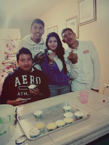 haciendo postres con mis compañeros del cobach